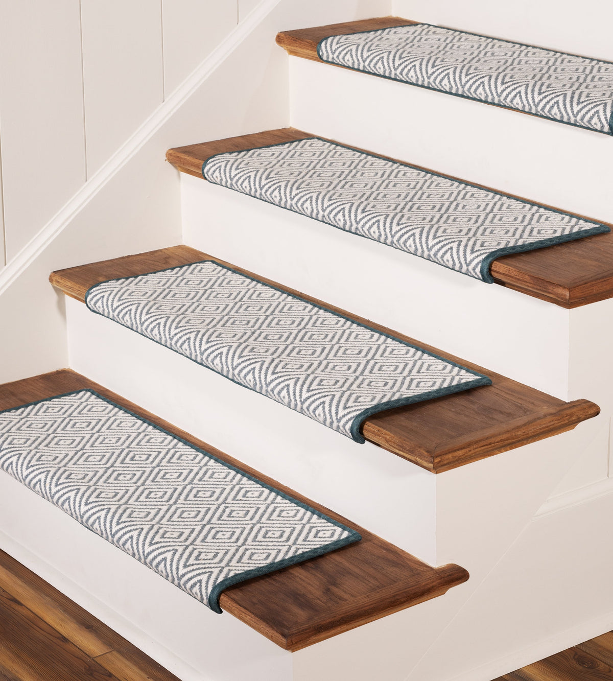 Oak Valley Wool Diamond - Tread