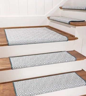 Patterned Landing Rugs