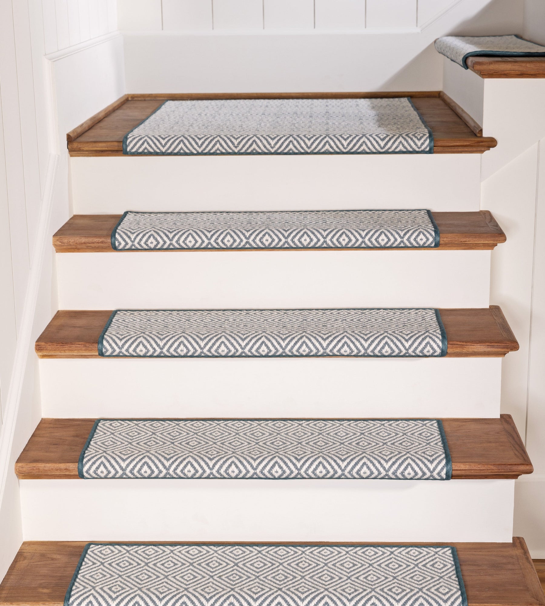 Oak Valley Wool Diamond - Tread