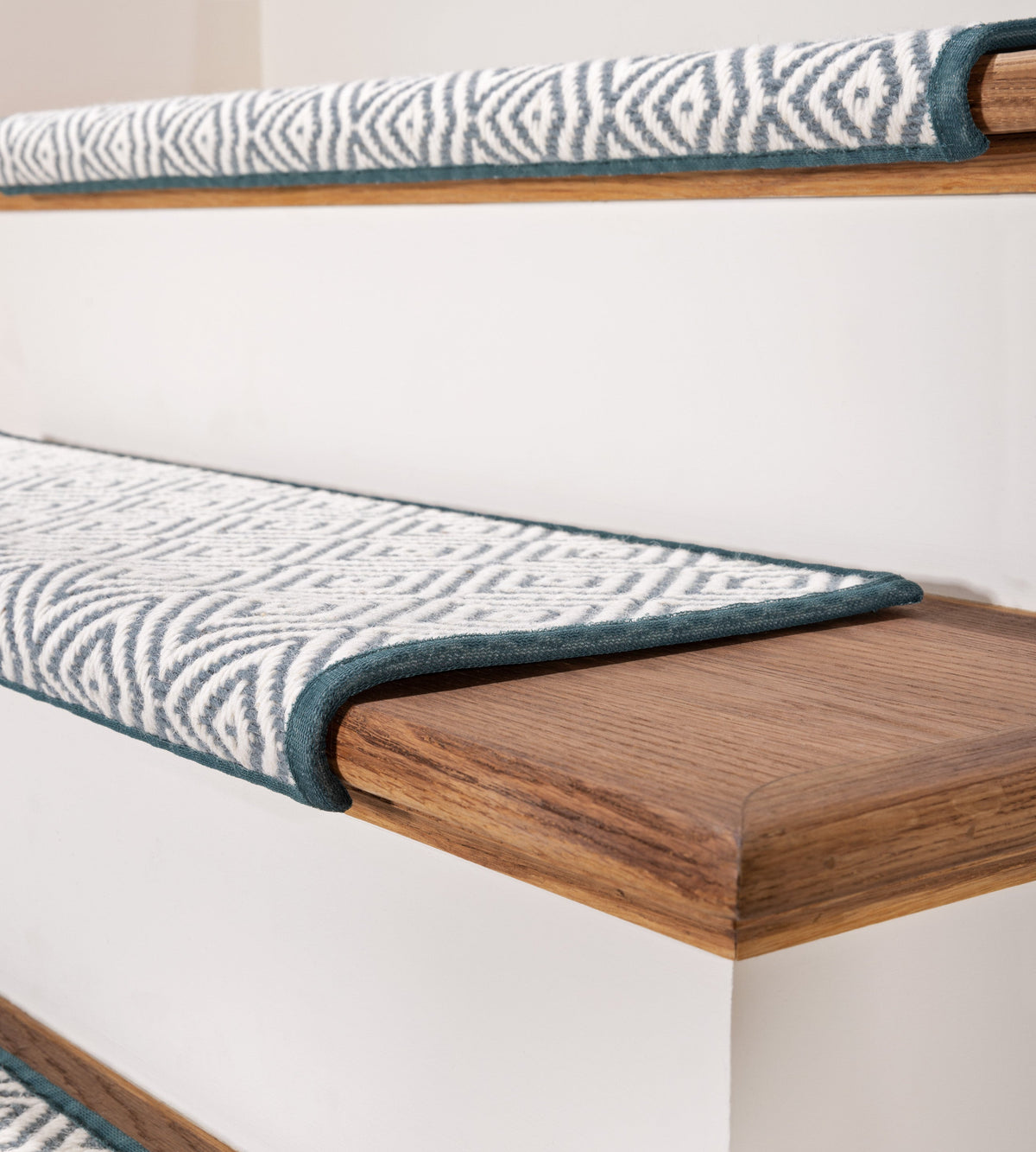 Oak Valley Wool Diamond - Tread