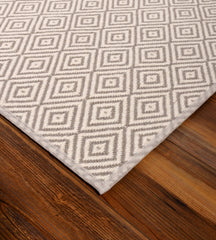 Oak Valley Wool Diamond - Landing
